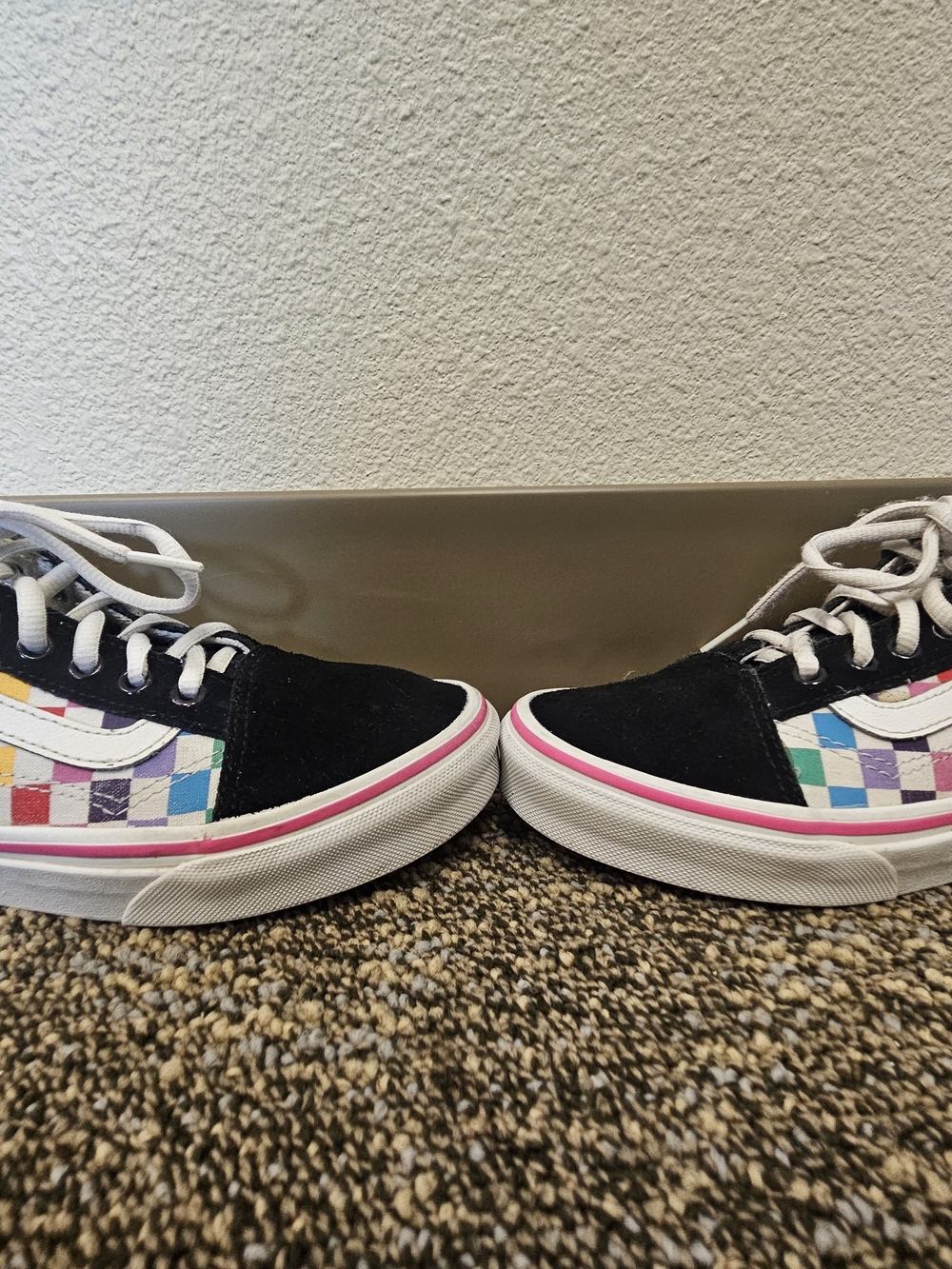 🌈 Vans Old Skool Rainbow Checkerboard — Kids Size 3.5